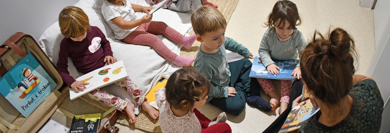 Poemes en clau de sol, cançons en clau de lluna