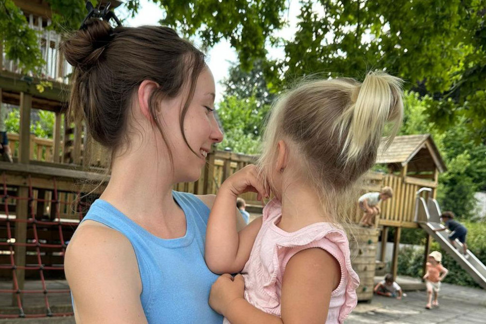 Una estudiant del CFGS d'Educació Infantil durant l'estada de pràctiques Erasmus a Bèlgica