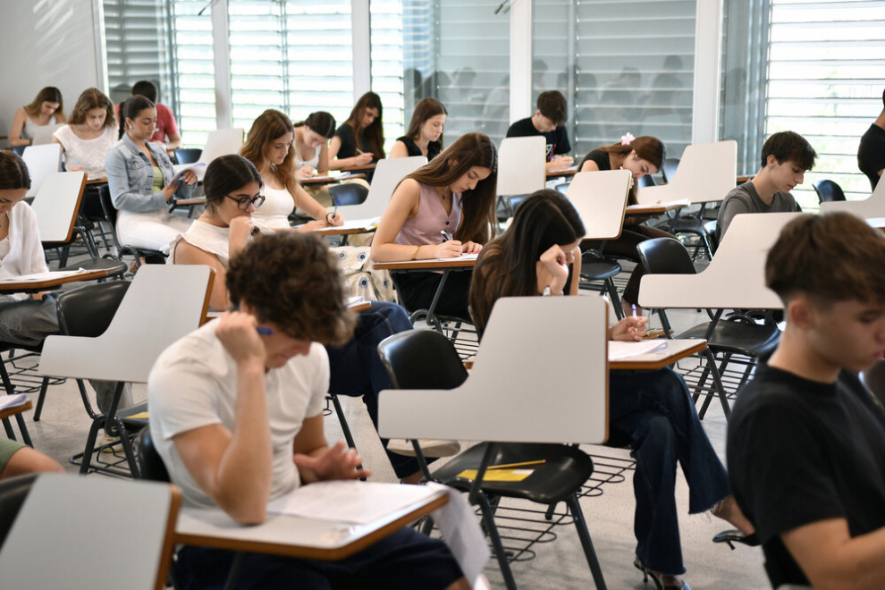 Estudiants de batxillerat participant en el simulacre de selectivitat a UManresa
