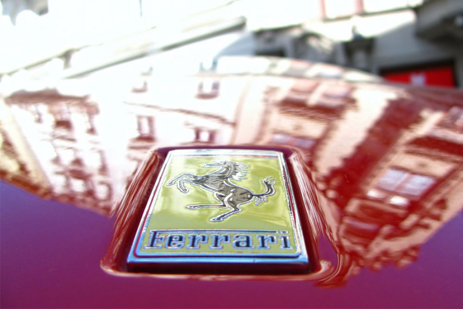 Logotip de Ferrari