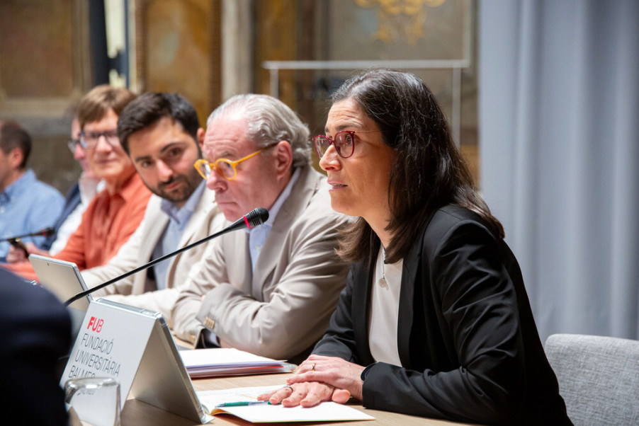 La nova rectora de la Uvic-UCC, Marta Otero, intervenint al Patronat de l'11 de juny