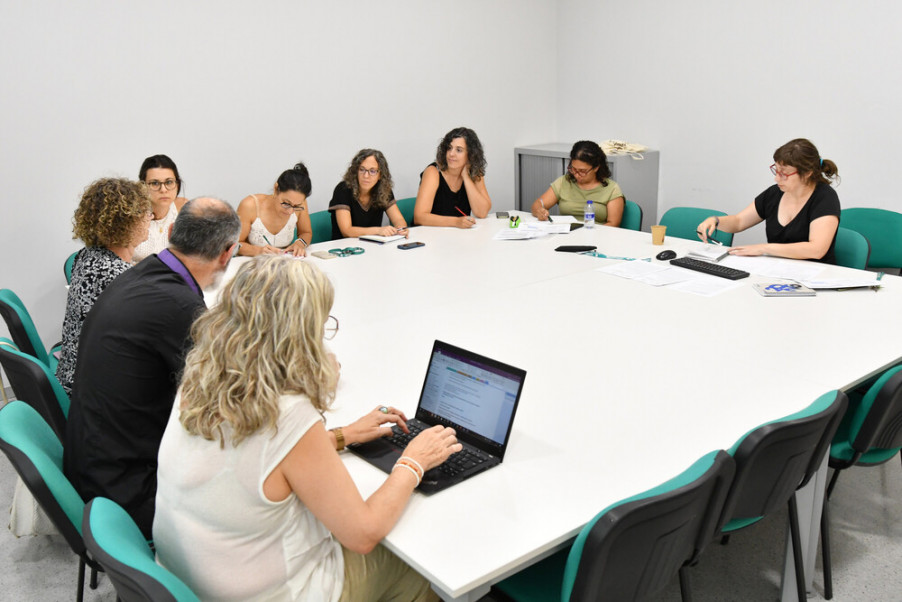 Primera reunió de treball del projecte de recerca de salut comunitària a Manresa