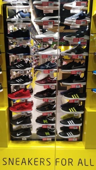 Aparador botiga calçat